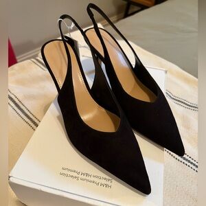 H&M Genuine Leather Classic Black Pointed Heels - Size 40 - Brand New Condition